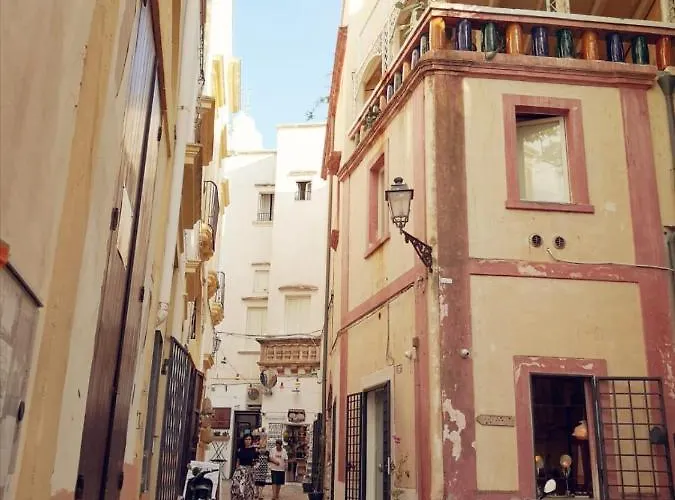 בית נופש Dimora Nel Centro Storico Di *