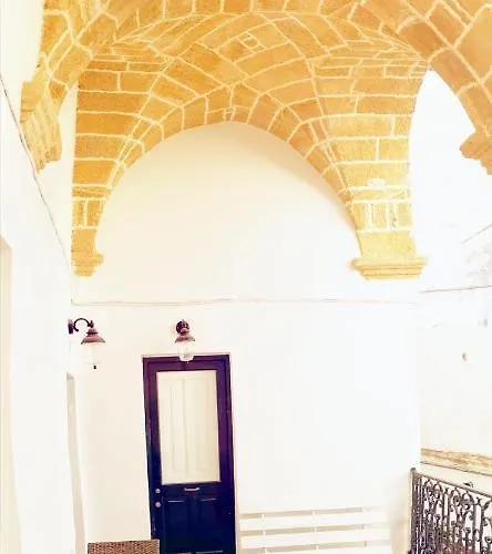 בית נופש Dimora Nel Centro Storico Di